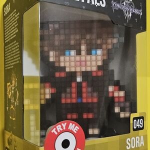 Pixelated Sora Figure - Red and Black